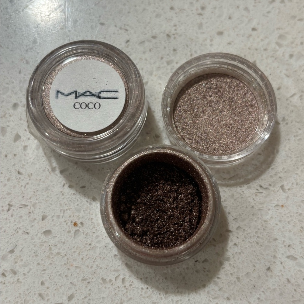 MAC Cosmetics ULTRA RARE Y2K “Coco” Loose Shimmer Pigment - Brown / Taupe